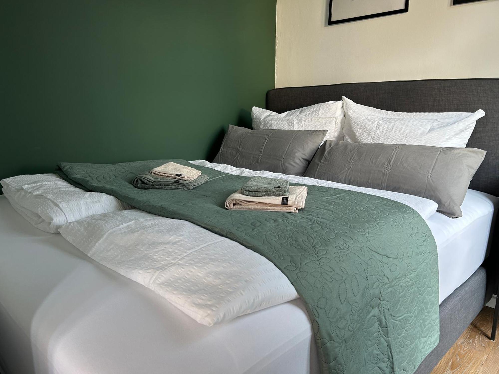 Micasa Ol - Modernes Penthouse - Stellplatz - Kueche - Wlan - Dachterrasse Apartman Oldenburg Kültér fotó