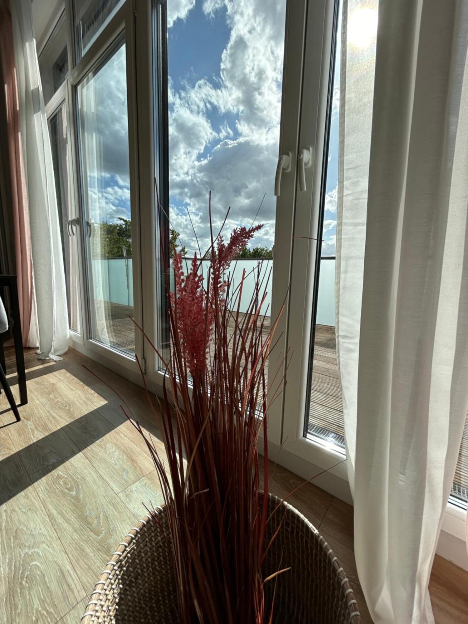 Micasa Ol - Modernes Penthouse - Stellplatz - Kueche - Wlan - Dachterrasse Apartman Oldenburg Kültér fotó