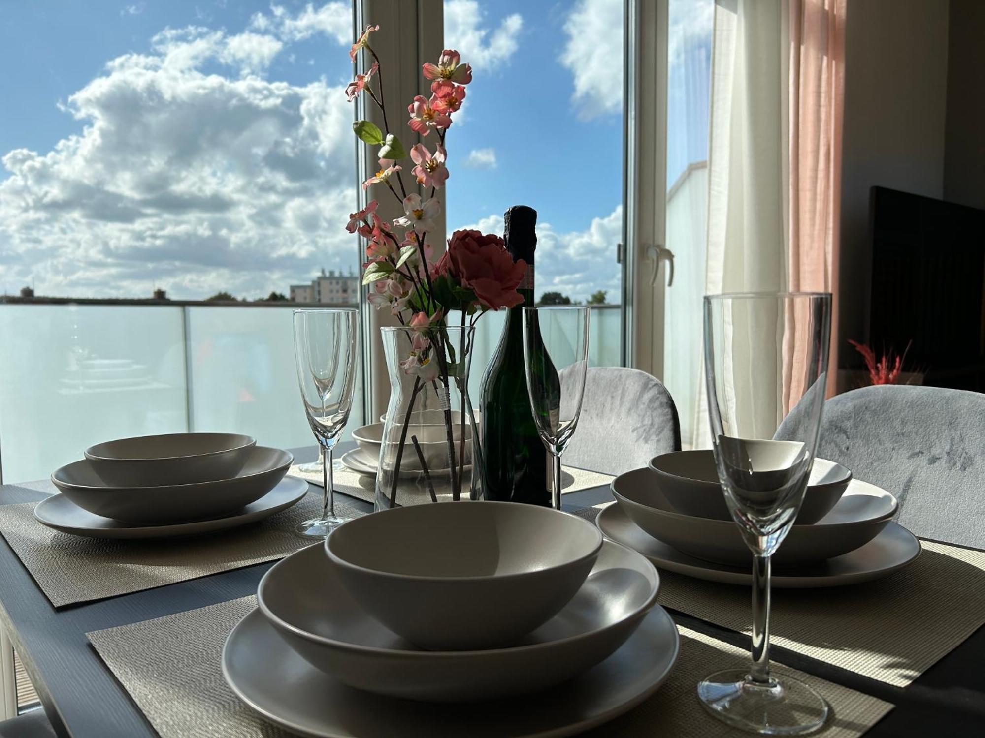 Micasa Ol - Modernes Penthouse - Stellplatz - Kueche - Wlan - Dachterrasse Apartman Oldenburg Kültér fotó